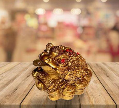 Vastu / Feng Shui / Three Legged Frog With Coin For Health, Wealth And Happiness | Decorative Showpiece for Home decor - 7 cm